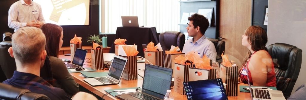 Jak zwiększyć skuteczność rozmów dzięki systemowi call center?