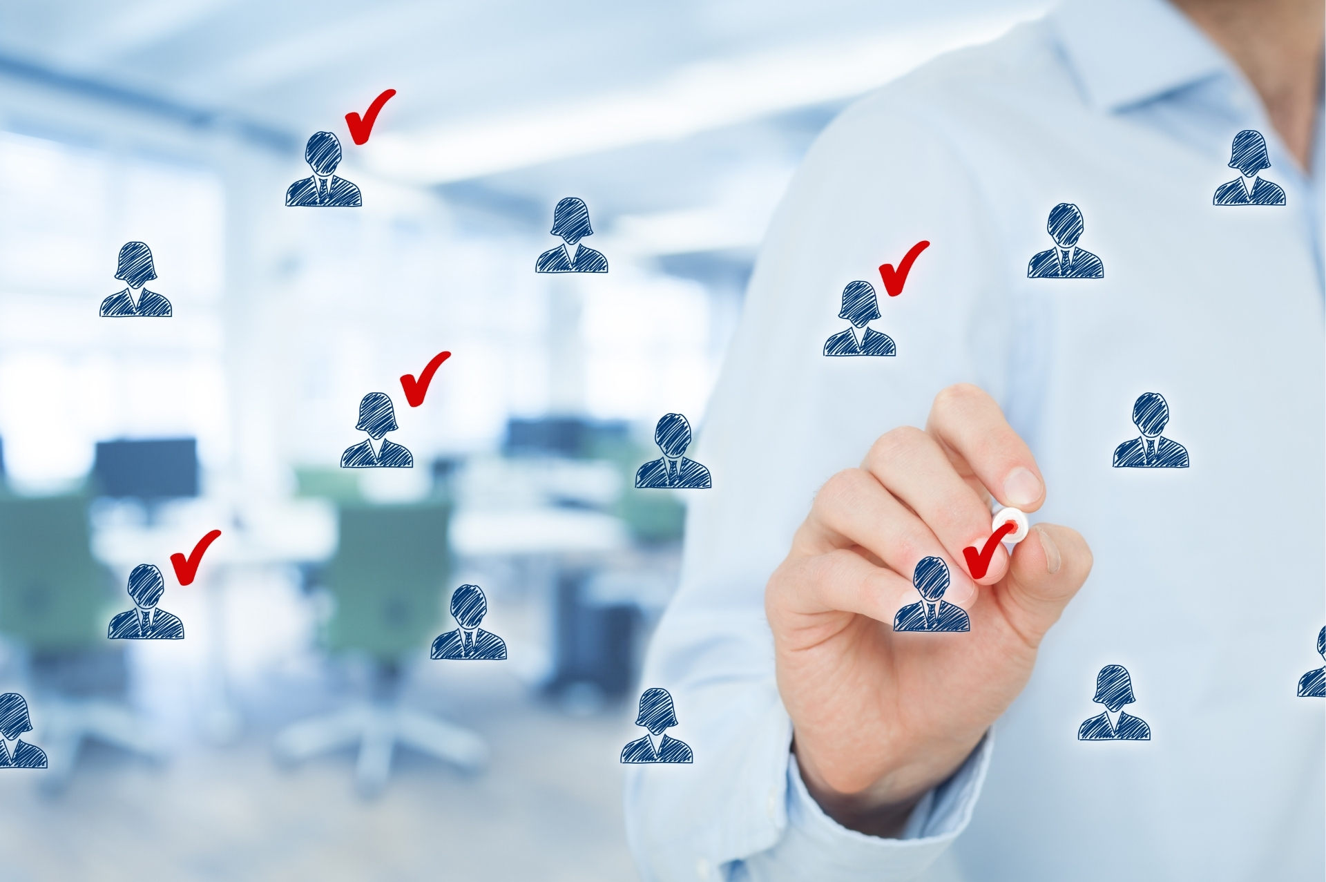 Jak ograniczyć koszty prowadzenia contact center dzięki CRM?